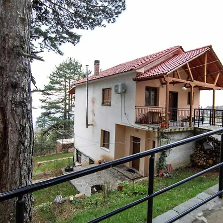 Bujtina Qosja Эльбасан