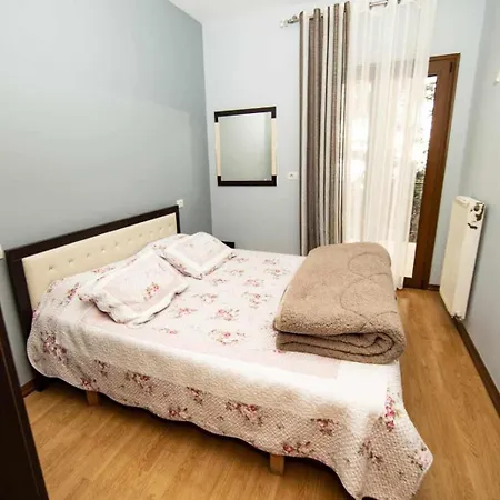 Bujtina Qosja Apartment Elbasan