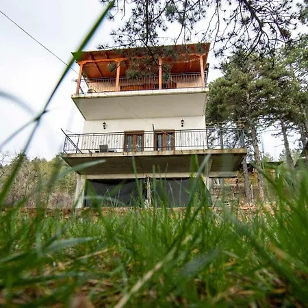 Bujtina Qosja Elbasan